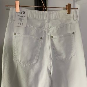 Zara straight for high rise white ankle jeans